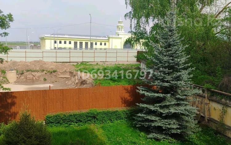 2-комнатная квартира, 42 м², 2/3 этаж, Ахметова 12 — маилина за 23.5 млн 〒 в Алматы, Турксибский р-н — фото 2