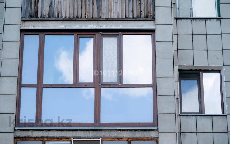 3-бөлмелі пәтер · 60.5 м² · 3/5 қабат, Космонавтов, бағасы: 40 млн ₸ в Караганде, Казыбек би р-н — фото 2