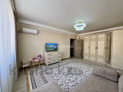 Пәтерлер в Мангистауской обл.: 1-бөлмелі пәтер · 45.4 м² · 3/5 қабат, 17-й мкр 73, бағасы: 18.5 млн 〒 1-бөлмелі пәтер · 45.4 м² · 3/5 қабат, 17-й мкр 73, бағасы: 18.5 млн 〒 в Актау