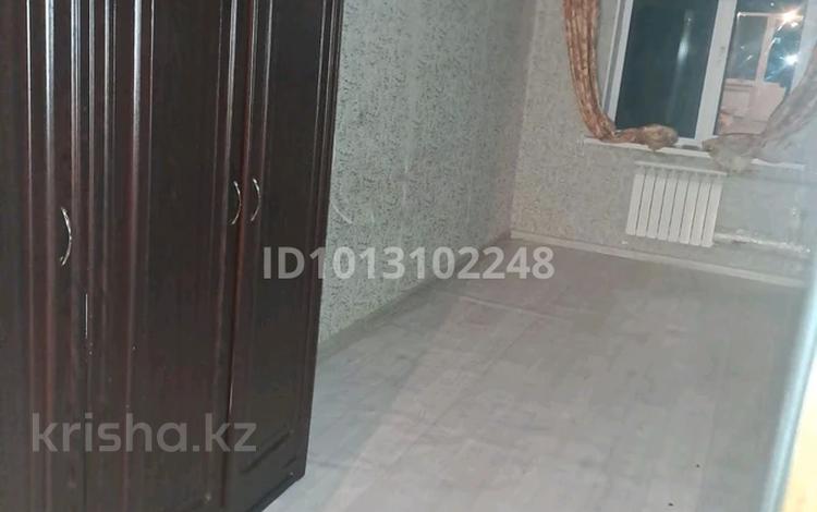 2-комнатная квартира · 45 м² · 4/5 этаж, 5 микр 18 за 10 млн ₸ в Таразе — фото 2
