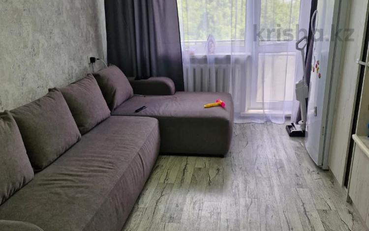 2-комнатная квартира · 45.4 м² · 3/5 этаж, мкр Новый Город, Вагонная за 13 млн ₸ в Караганде, Казыбек би р-н — фото 2