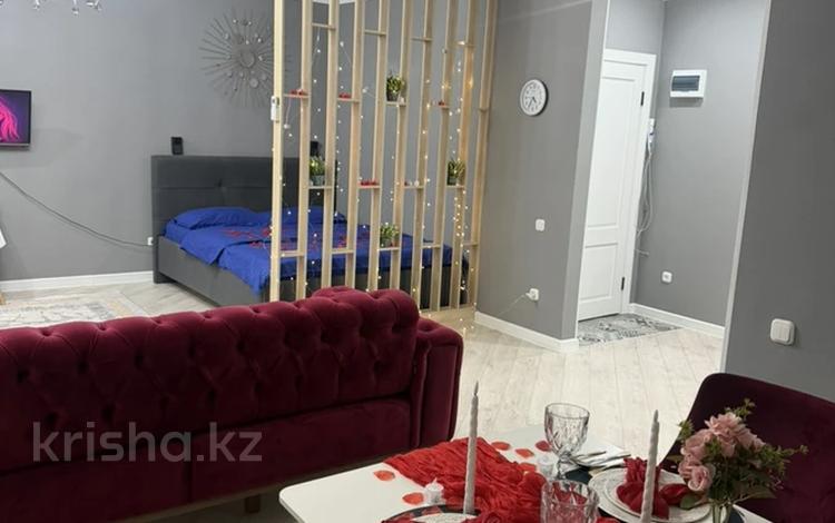 1-комнатная квартира · 45 м² · 1/5 этаж, мкр Кунаева 16/5 за 20 000 ₸ в Уральске — фото 35