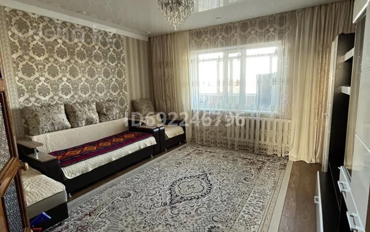4-комнатная квартира, 74 м², 4/6 этаж, Асылбекова 95 за 36 млн 〒 в Жезказгане — фото 6