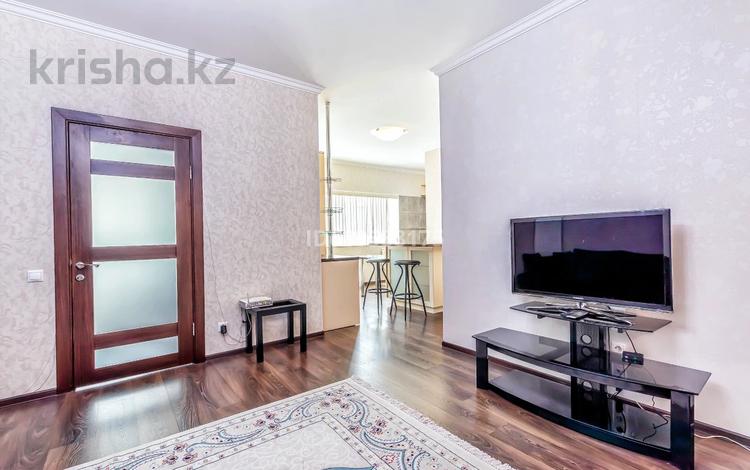 3-бөлмелі пәтер, 100 м², 3 қабат тәулігіне, Достык 5, бағасы: 25 000 〒 в Астане, Есильский р-н — фото 2