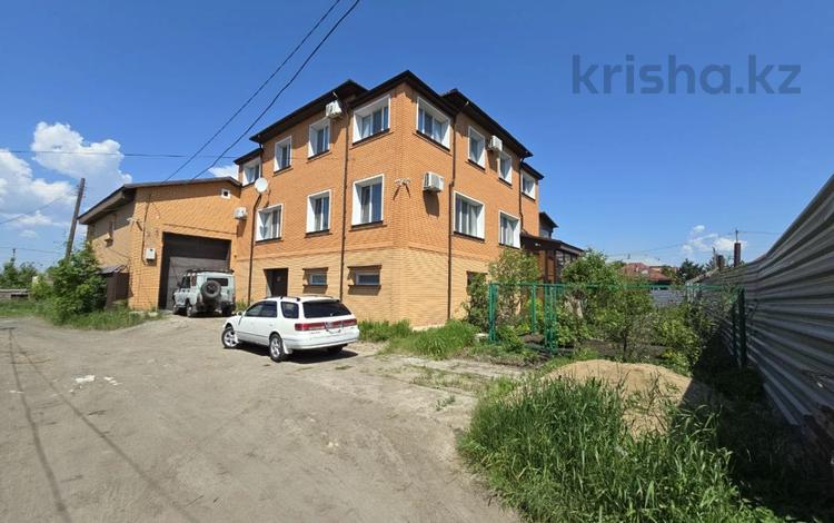 Отдельный дом · 6 комнат · 485.3 м² · 9 сот., Горького 92 за 320 млн 〒 в Петропавловске — фото 2