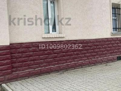 Отдельный дом · 4 комнаты · 100 м² · 100 сот., Балгимбаева — Балгимбаева за 16 млн ₸ в Атырау