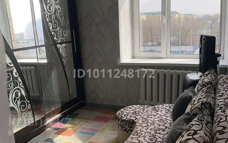 1-комнатная квартира · 33 м² · 4/5 этаж, Майкудук за 130 000 〒 в Караганде, Алихана Бокейханова р-н — фото 2