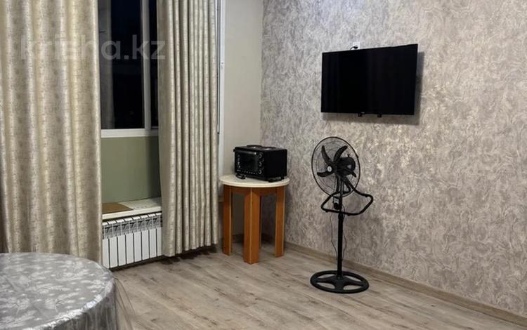 1-бөлмелі пәтер · 42 м² · 1/5 қабат, Муканова 61/2, бағасы: 22 млн ₸ в Караганде, Казыбек би р-н — фото 2