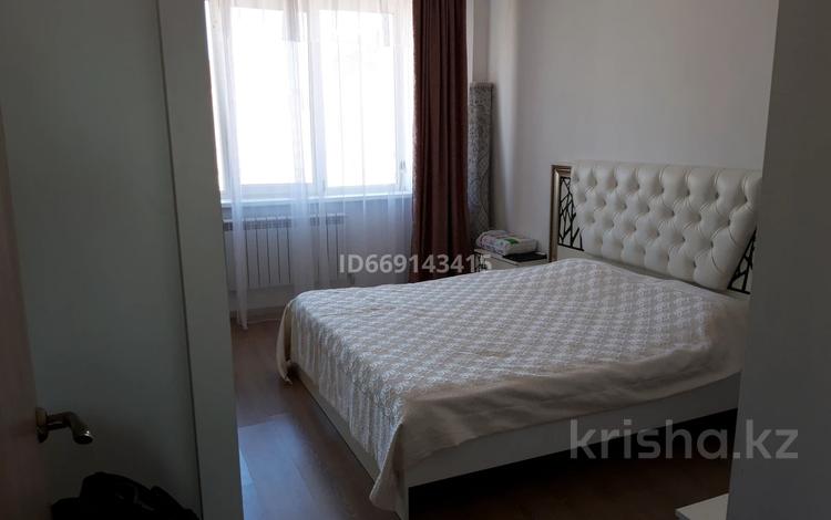 2-комнатная квартира · 63.2 м² · 8/9 этаж, мкр Береке 32 — Ул. Толе би за 22 млн ₸ в Атырау — фото 2