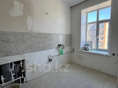 Продажа квартир в Карагандинской обл.: 3-комнатная квартира · 83.1 м² · 5/6 этаж, Майкудук, Мкр Голубые пруды 456/1 за 35 млн 〒 3-комнатная квартира · 83.1 м² · 5/6 этаж, Майкудук, Мкр Голубые пруды 456/1 за 35 млн 〒 в Караганде, Алихана Бокейханова р-н