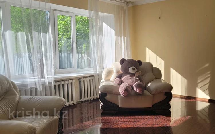 4-бөлмелі пәтер · 160 м² · 1/9 қабат, мкр Юго-Восток, бағасы: 43 млн ₸ в Караганде, Казыбек би р-н — фото 2