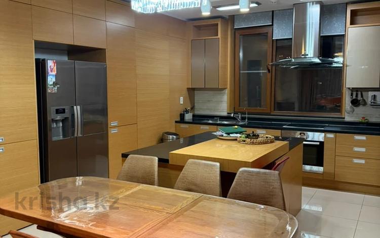 3-комнатная квартира · 140 м² · 14/22 этаж, Ахмет Байтурсынулы 5 за 600 000 ₸ в Астане, Сарайшык р-н — фото 2