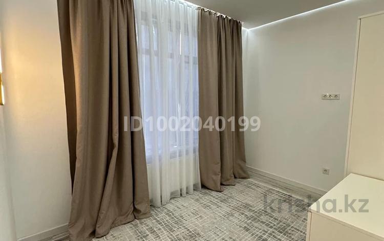 1-бөлмелі пәтер · 45 м² · 8/9 қабат, мкр Нурсая, Абулхаир Хан 65, бағасы: 250 000 ₸ в Атырау — фото 2