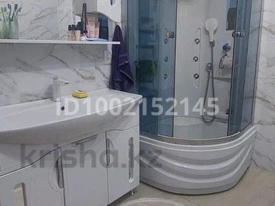 Жеке үй · 6 бөлме · 253 м² · 6 жүзд., М.Кашгари 97 — ул. Абая, Ташкентская, бағасы: 90 млн ₸ в Таразе