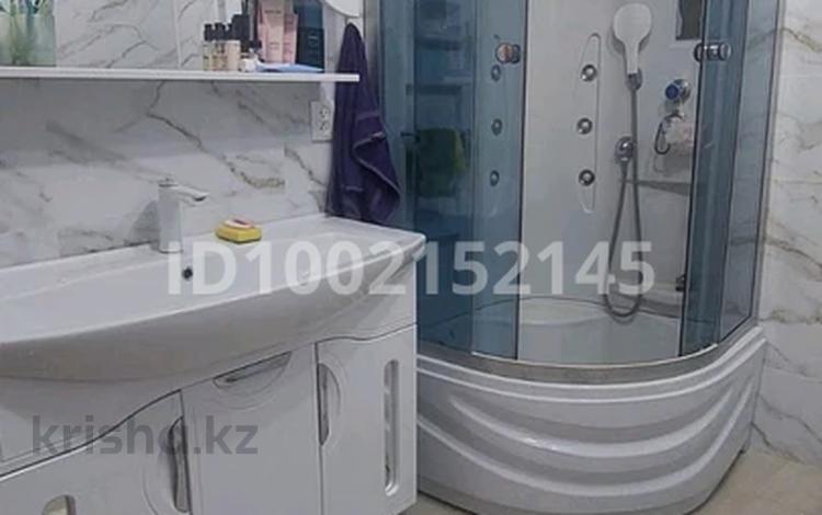Жеке үй · 6 бөлме · 253 м² · 6 жүзд., М.Кашгари 97 — ул. Абая, Ташкентская, бағасы: 90 млн ₸ в Таразе — фото 2