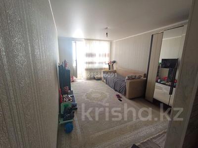 1-комнатная квартира · 41 м² · 5/10 этаж, мкр 12 16А — 10-этажный дом(ЗЕТА) недалеко от остановки, во дворе садик Нурсат за 16.7 млн ₸ в Актобе