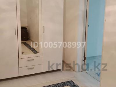 2-комнатная квартира · 37 м² · 5/5 этаж, мкр Центральный, Гизата Алипова 2А за 13.5 млн 〒 в Атырау