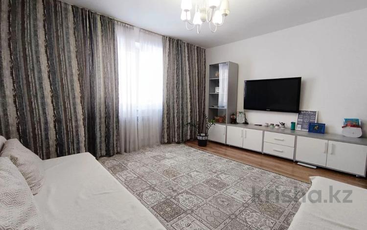 2-комнатная квартира, 64 м², 2/10 этаж, Аксай - 1 — Толе-би Пересечение Саина