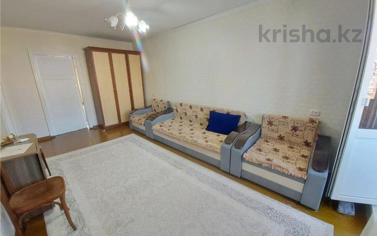 2-бөлмелі пәтер · 45 м² · 5/5 қабат, Майкудук, 18й микрорайон, бағасы: 9 млн ₸ в Караганде, Алихана Бокейханова р-н — фото 4
