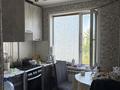 3-бөлмелі пәтер · 63 м² · 4/5 қабат, Абая 37 — Обувной магазин, бағасы: 18 млн ₸ в Уральске, мкр Школьник — фото 2