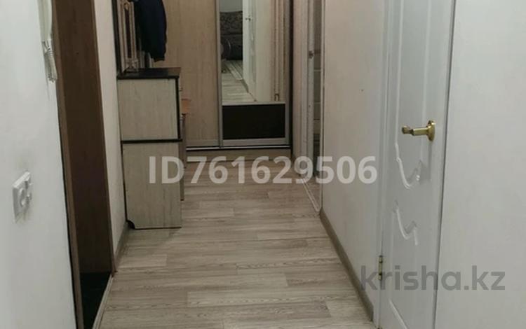 4-бөлмелі пәтер · 71 м² · 3/5 қабат, Комарова 6 — Комарова-Космонавтов, бағасы: 11 млн ₸ в Алтае — фото 2