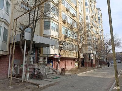 2-комнатная квартира · 57 м² · 9/9 этаж, мкр Центральный, Б.Момышулы 23 — Драмтеатр за 23 млн 〒 в Атырау