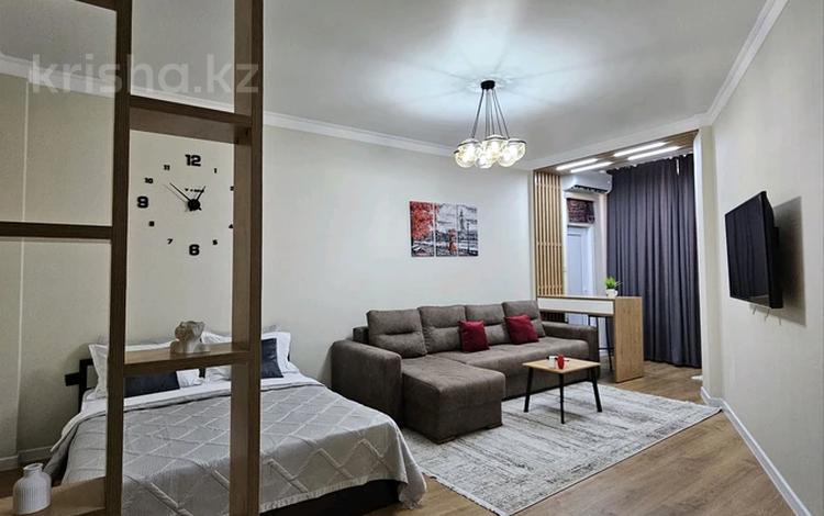 1-комнатная квартира · 52 м² · 9/16 этаж, Кунаева 79 за 18 000 ₸ в Шымкенте — фото 90