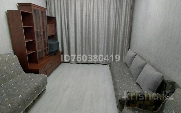 2-комнатная квартира · 56 м², мкр Аксай-1 — Толе би - Момышулы за 250 000 ₸ в Алматы, Ауэзовский р-н — фото 2