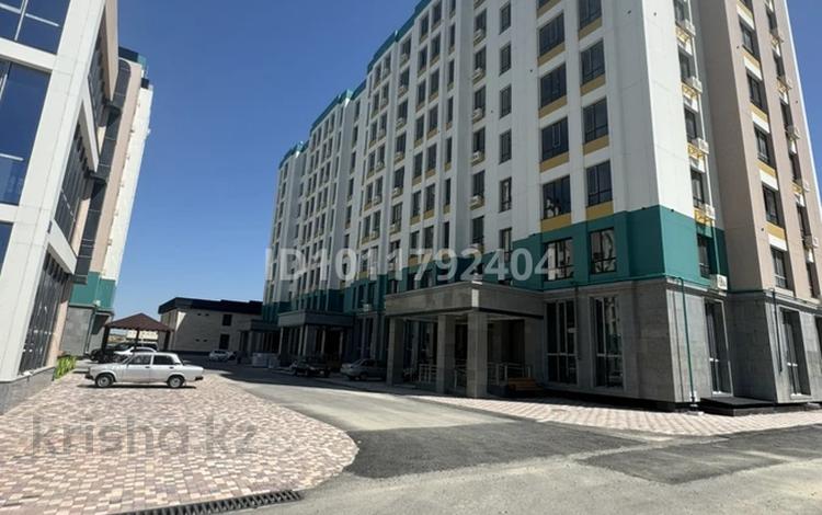 1-бөлмелі пәтер · 52 м² · 2/9 қабат, мкр Шымсити, Байдибек би 10/3, бағасы: 26 млн ₸ в Шымкенте, Абайский р-н — фото 2