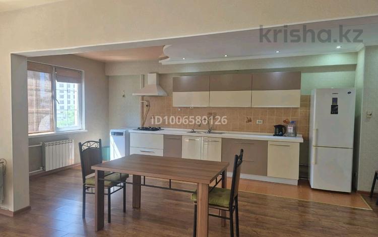 2-комнатная квартира · 102 м² · 3/9 этаж, 14-й мкр 59 за 37 млн ₸ в Актау — фото 2