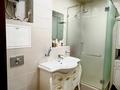 5-бөлмелі пәтер · 240 м² · 3/8 қабат, мкр Михайловка , Аманжолова 41 — магазин школьник, бағасы: 150 млн ₸ в Караганде, Казыбек би р-н — фото 7