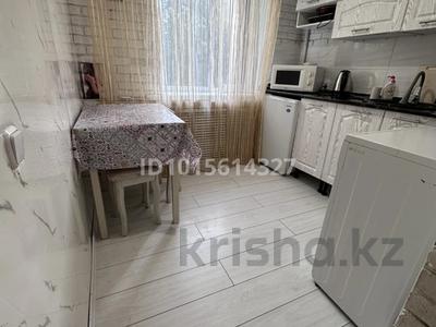1-бөлмелі пәтер · 30 м² · 1/5 қабат, Жаңа қала ш/а. 50 — Ерубаева, бағасы: 9 999 ₸ в Караганде, Казыбек би р-н