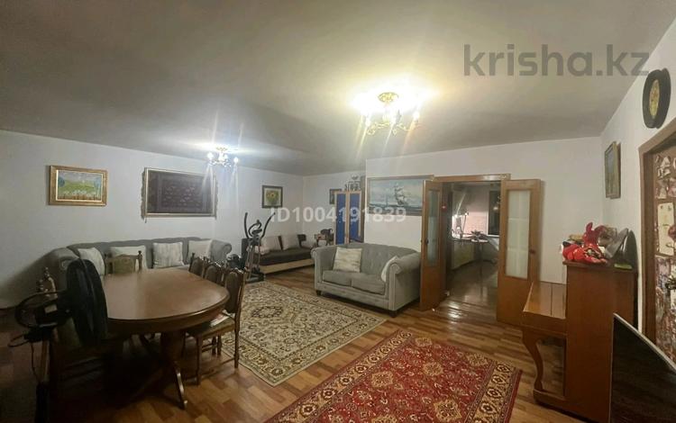 3-комнатная квартира · 92 м² · 4/5 этаж, Торайгырова 8 — Жангелдина за 40 млн ₸ в Астане, р-н Байконур — фото 2