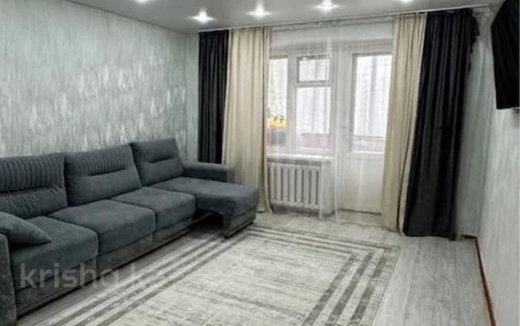 3-комнатная квартира · 65 м² · 3/9 этаж, мкр Юго-Восток, мкр Орбита 1 28 — ул. Дюсембекова, пр. Республики, ул. Строителей за 22.4 млн ₸ в Караганде, Казыбек би р-н — фото 2