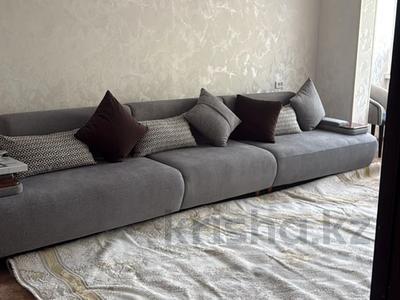 4-комнатная квартира · 90 м² · 1/5 этаж, мкр Карасу 23 за 200 000 ₸ в Шымкенте, Аль-Фарабийский р-н