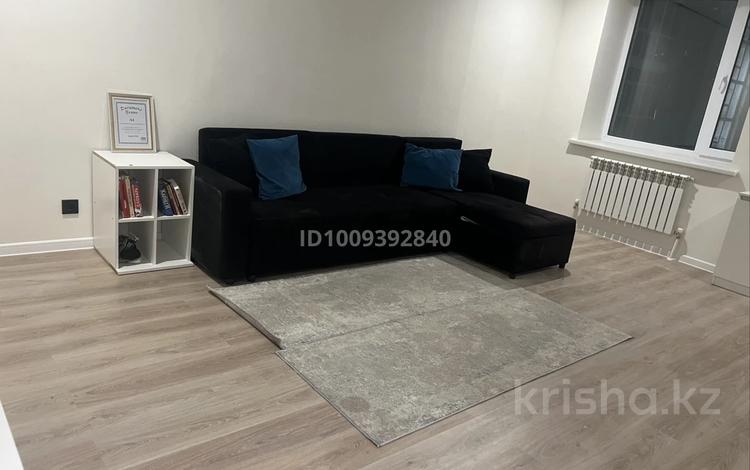 1-комнатная квартира · 39 м² · 2/11 этаж, Роза Багланова 1 — Роза Багланова 1 - Туран - Толе Би - Сыгынак за 23.5 млн ₸ в Астане, Нура р-н — фото 2