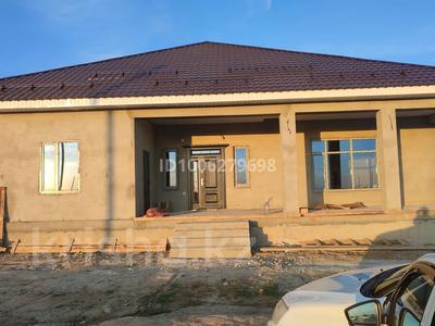 Отдельный дом · 6 комнат · 323 м² · 10 сот., Болашақ 27 көше 46үй за 30 млн 〒 в Кульсары