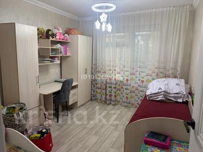 3-бөлмелі пәтер · 67 м² · 2/5 қабат, мкр Аксай-3Б 34, бағасы: 44.5 млн ₸ в Алматы, Ауэзовский р-н