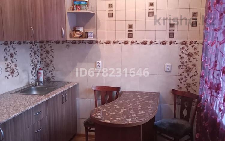 3-комнатная квартира · 62 м² · 2/4 этаж, Титова 145 за 250 000 ₸ в Семее — фото 2