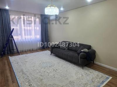 2-комнатная квартира · 62 м² · 8/9 этаж, мкр Нурсая, Абулхайр-хана 69/4, 69/5 за 350 000 〒 в Атырау