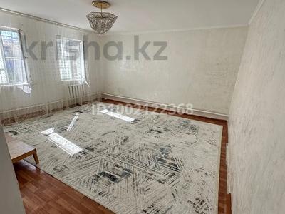 Отдельный дом · 3 комнаты · 120 м², Тулебаева 3 — Гагарина московский за 150 000 〒 в Атырау