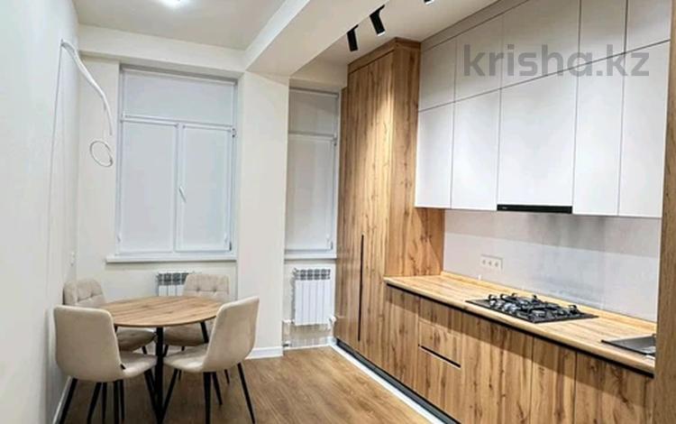 1-комнатная квартира · 45 м² · 4/5 этаж, мкр Самал, Мкрн Самал 15 за 200 000 ₸ в Атырау — фото 2