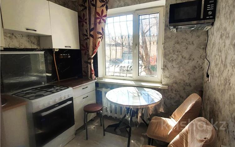 3-бөлмелі пәтер · 58 м² · 1/5 қабат, Жаңа қала ш/а., Абдирова 14, бағасы: 22 млн ₸ в Караганде, Казыбек би р-н — фото 8