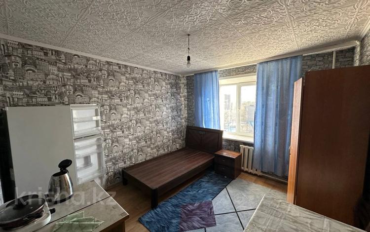 1-комнатная квартира · 14.3 м² · 6/9 этаж, пр-т. Абая 14 за 3.9 млн 〒 в Усть-Каменогорске — фото 8