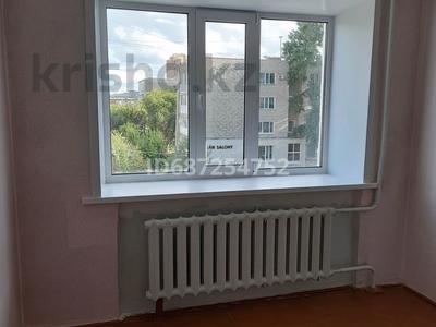 3-бөлмелі пәтер · 61.6 м² · 4/5 қабат, Акана-серэ 137 — Угол Габдуллина, бағасы: 14.3 млн ₸ в Кокшетау