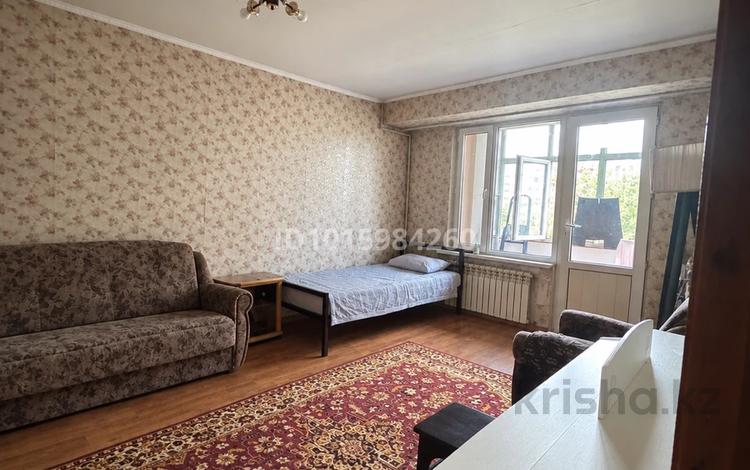 1-бөлмелі пәтер · 45 м² · 3/3 қабат, Кокмайса ш/а. 26, бағасы: 60 000 ₸ в Алматы, Жетысуский р-н — фото 2