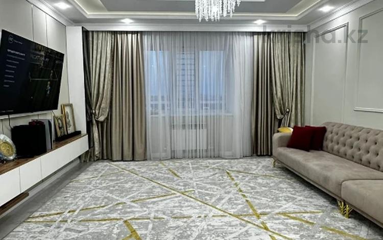 3-комнатная квартира · 102 м² · 8/9 этаж, мкр. Алтын орда 11г за 41 млн ₸ в Актобе — фото 3
