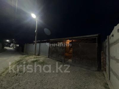 Жеке үй · 5 бөлме · 100 м² · 8 жүзд., Старикова 144 — Кирпичный, бағасы: 12 млн ₸ в Таразе
