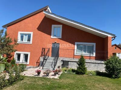 Продажа домов и дачи в Восточно-Казахстанской обл.: Отдельный дом · 5 комнат · 270 м² · 9 сот., Пер.Лунный 1 за 125 млн 〒 Отдельный дом · 5 комнат · 270 м² · 9 сот., Пер.Лунный 1 за 125 млн 〒 в Усть-Каменогорске