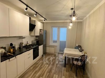 2-бөлмелі пәтер · 75.2 м² · 3/9 қабат, Абая 244, бағасы: 33.5 млн ₸ в Уральске